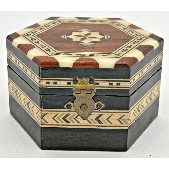 Vintage Spanish Laguna Wooden Inlay Trinket Box SKU U195 - Picture 3 of 7